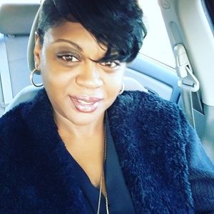 Meet your Posher, Lashondrey